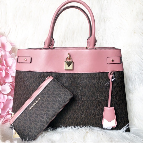 Michael Kors Handbags - NWT Michael Kors Signature Gramercy Satchel Wallet